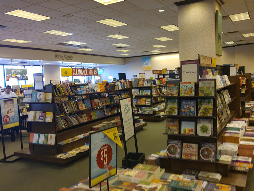 Book Store «Barnes & Noble», reviews and photos, 7119 South 1300 East St, Midvale, UT 84047, USA