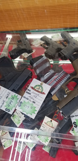 Outdoor Sports Store «Fin Feather Fur Outfitters - Cleveland», reviews and photos, 18030 Bagley Rd, Middleburg Heights, OH 44130, USA