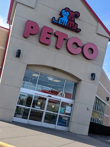 Pet Supply Store «Petco Animal Supplies», reviews and photos, 753 53rd Ave NE, Fridley, MN 55421, USA