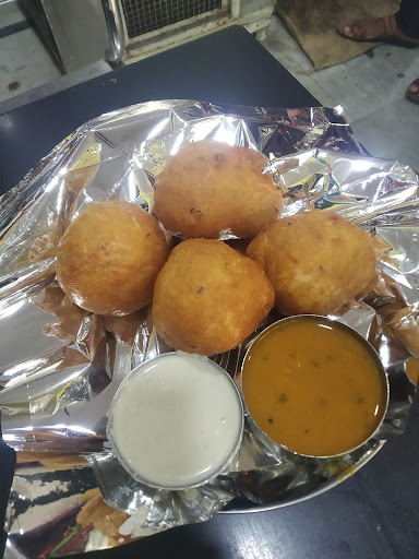Harika Tiffin Center Ambiance