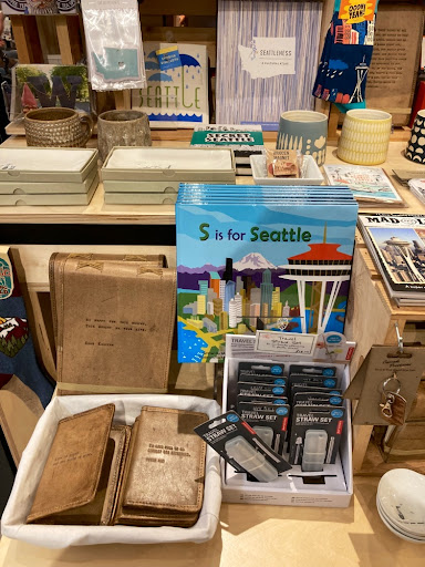 Gift Shop «Fireworks Gallery», reviews and photos, 196 Bellevue Way NE, Bellevue, WA 98004, USA