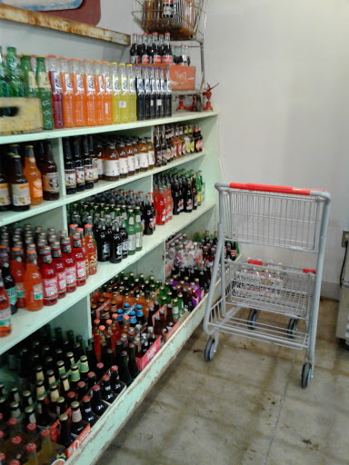 Antique Store «Merchant Square», reviews and photos, 1509 N Arizona Ave, Chandler, AZ 85225, USA