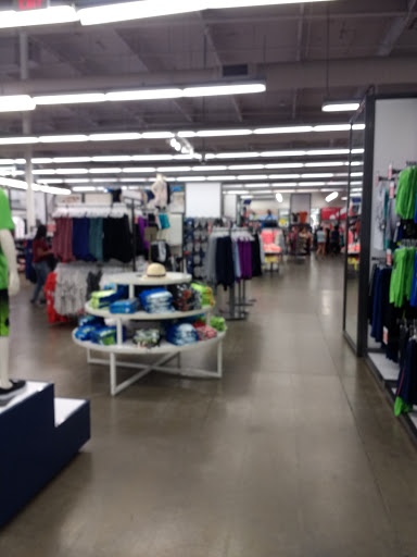 Clothing Store «Old Navy», reviews and photos, 9155 W Stockton Blvd, Elk Grove, CA 95758, USA
