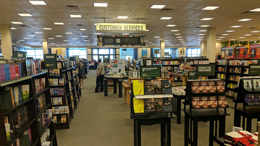 Book Store «Barnes & Noble Booksellers Happy Valley», reviews and photos, 2501 W Happy Valley Rd, Phoenix, AZ 85085, USA