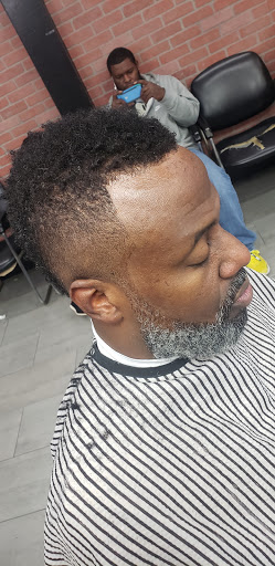 Barber Shop «Midtown Barbershop», reviews and photos, 4830 Almeda Rd, Houston, TX 77004, USA