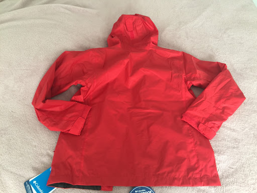 Sportswear Store «Columbia Sportswear at Tanger Outlets», reviews and photos, 455 Tanger Dr, Williamsburg, IA 52361, USA