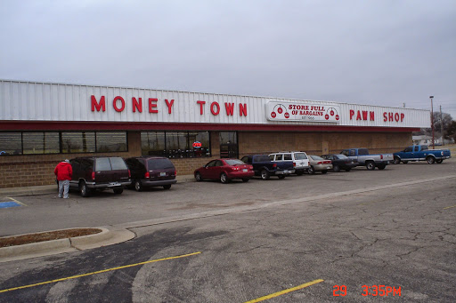 Pawn Shop «Money Town Pawn Shop», reviews and photos, 2425 S Oliver St, Wichita, KS 67210, USA