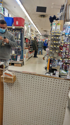 Hardware Store «Tele-Tron Ace Hardware», reviews and photos, 6604 Cermak Rd, Berwyn, IL 60402, USA