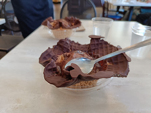 Chocolate Shop «Ghirardelli Chocolate», reviews and photos, 2 New Montgomery St, San Francisco, CA 94105, USA