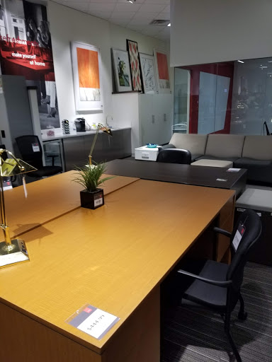 Furniture Rental Service «CORT Furniture Rental & Clearance Center», reviews and photos, 13946 Lee Jackson Memorial Hwy, Chantilly, VA 20151, USA