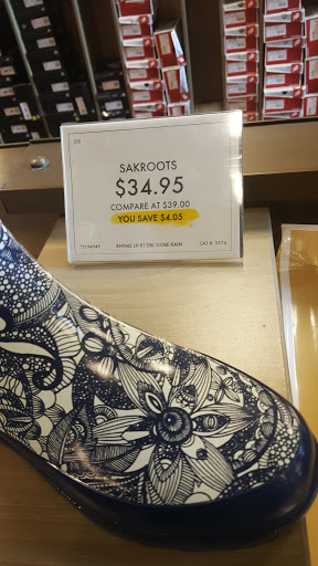 Shoe Store «DSW Designer Shoe Warehouse», reviews and photos, 1824 S 320th St, Federal Way, WA 98003, USA