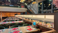 Atmosphère du Restaurant de sushis sur tapis roulant ITO Tourville-la-rivière à Tourville-la-Rivière - n°1