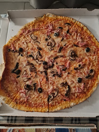 Plats et boissons du Pizzas à emporter Pizzeria des Iles à Saint-Denis - n°4
