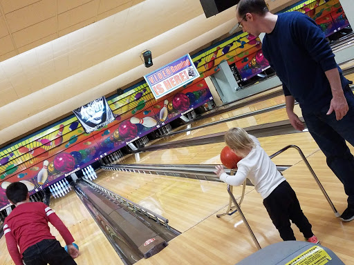 Bowling Alley «Echo Bowling Lanes», reviews and photos, 220 Bedford Rd # 1, Morris, IL 60450, USA