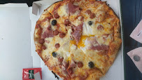Pepperoni du Pizzas à emporter Le Kiosque à Pizzas - Sainte Maure de Touraine - n°3