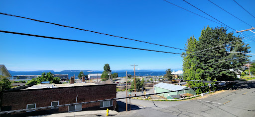 Beauty Supply Store «PARK AVENUE Salon», reviews and photos, 731 2nd St a, Mukilteo, WA 98275, USA