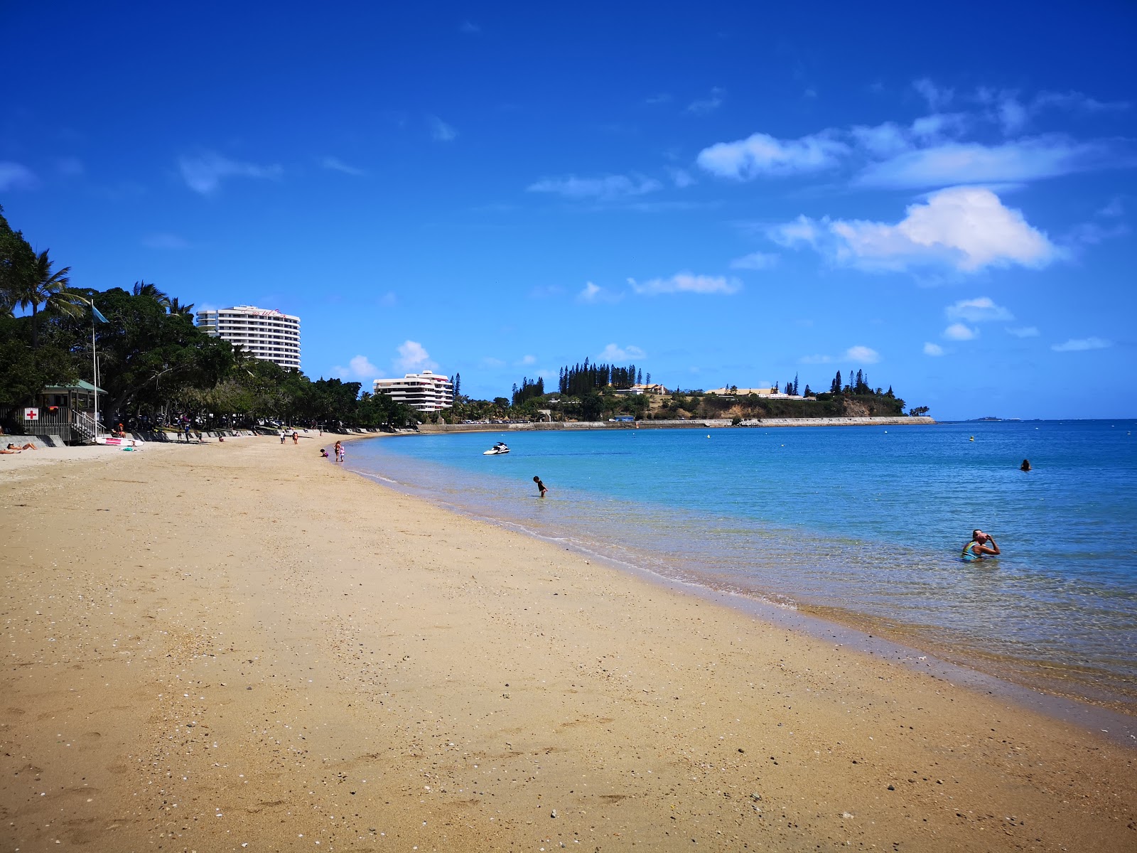 Foto von Plage de la Baie des Citrons mit beiger sand Oberfläche