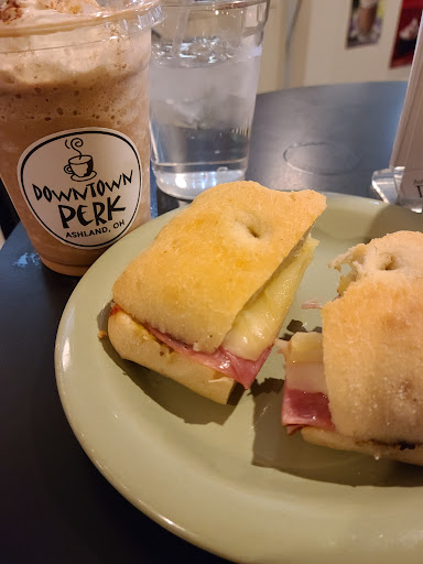 Dessert Shop «Downtown Perk & Desserts Oasis», reviews and photos, 145 W Main St, Ashland, OH 44805, USA