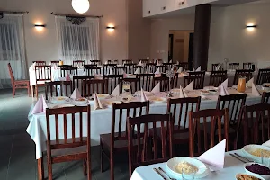 Gastrosfera - profesjonalny catering i eleganckie sale weselne - Śląsk image