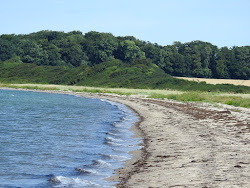 Zdjęcie Egurup Beach z powierzchnią turkusowa czysta woda