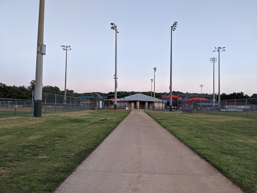 Park «J.W. Dunlop Sports Center», reviews and photos, 1500 NW Green Oaks Blvd, Arlington, TX 76012, USA