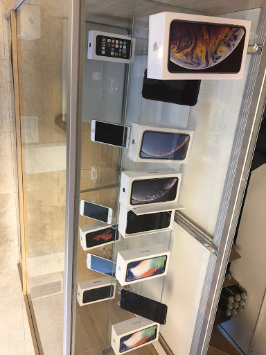 Cell Phone Store «Ace Wireless», reviews and photos, 422 E Derby Ave, Auburndale, FL 33823, USA