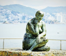 Parque De La Reina photo