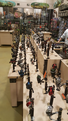 Outdoor Sports Store «Field & Stream», reviews and photos, 3851 Chapel Ln, Hoover, AL 35244, USA