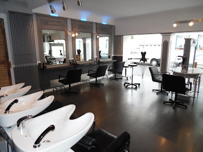 Salon de coiffure Strauss Freddy\barbier\coiffure femme\coiffure enfant\coloration\mèches à Châlons-en-Champagne