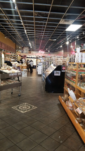 Shopping Mall «Lake Success Shopping Center», reviews and photos, 1526 Union Tpke, New Hyde Park, NY 11040, USA