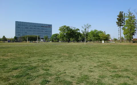 Kenkyu Gakuen Station Park image