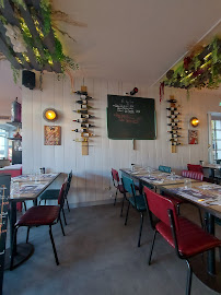 Atmosphère du Restaurant français Le Bistrot du Bar à Quai à Sainte-Marie-de-Ré - n°10