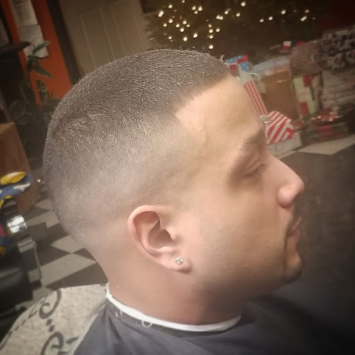 Barber Shop «Platinum Cutz Barber & Tattoo», reviews and photos, 329 Blue Valley Dr, Bangor, PA 18013, USA