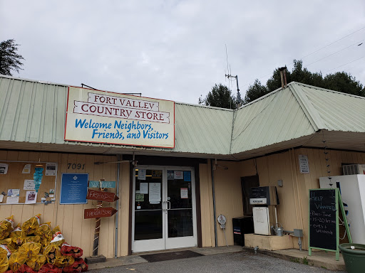 Grocery Store «Fort Valley Country Store», reviews and photos, 7091 Fort Valley Rd, Fort Valley, VA 22652, USA