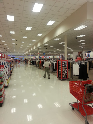 Department Store «Target», reviews and photos, 3885 E Main St, St Charles, IL 60174, USA