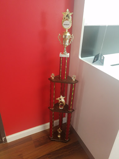 Cell Phone Store «Verizon Wireless - Your Wireless», reviews and photos, 930 Main St #103, Houston, TX 77002, USA