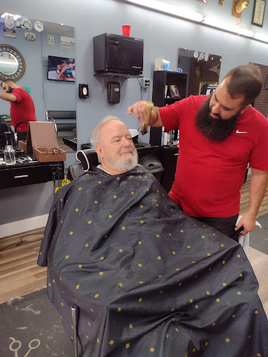 Barber Shop «The Barbers Garage», reviews and photos, 1185 E Alfred St, Tavares, FL 32778, USA