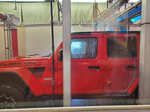 Car Wash «Pearl Brookpark Car Wash», reviews and photos, 5133 Pearl Rd, Cleveland, OH 44129, USA