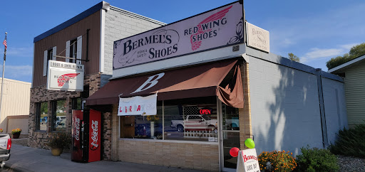 Bermels Shoes & Boots, 413 Pacific Ave, Randall, MN 56475, USA, 