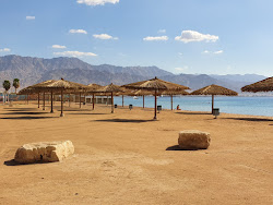 Foto von HaDatiyim Beach und die siedlung