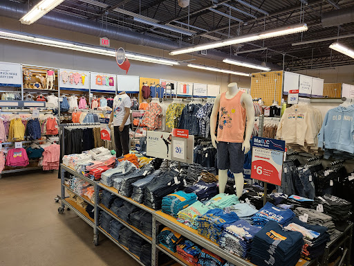 Clothing Store «Old Navy», reviews and photos, 6415 Labeaux Ave NE, Albertville, MN 55301, USA
