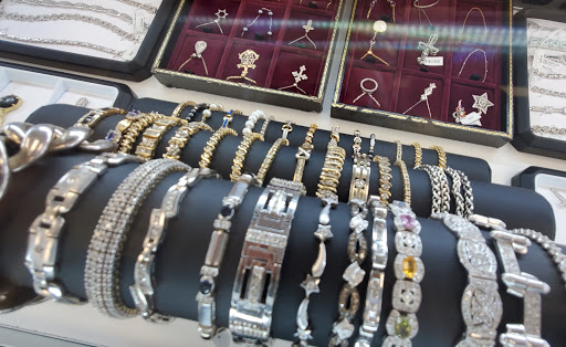 Jewelry Buyer «All Island Jewelry & Loan», reviews and photos, 2394 Middle Country Rd, Centereach, NY 11720, USA