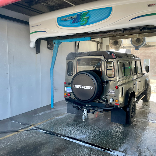 Car Wash «Spirit of America Car Wash», reviews and photos, 659 E Ogden Ave, Naperville, IL 60563, USA