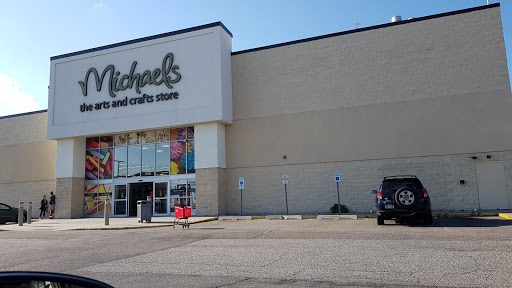 Craft Store «Michaels», reviews and photos, 650 Sunrise Hwy, Valley Stream, NY 11581, USA