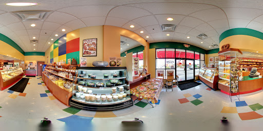 Pastry Shop «Servatii Pastry Shop Crestview Hills», reviews and photos, 2941 Dixie Hwy, Crestview Hills, KY 41017, USA