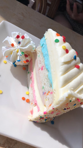 Restaurant «The Cheesecake Factory», reviews and photos, 1141 Newport Center Dr, Newport Beach, CA 92660, USA