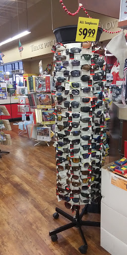 Grocery Store «Rays Food Place», reviews and photos, 1139 S Cloverdale Blvd, Cloverdale, CA 95425, USA