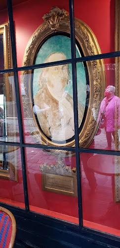 8 Cr du Commerce Saint-André, 75006 Paris, France