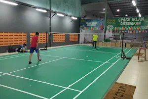 Vianos Futsal and Badminton Club image