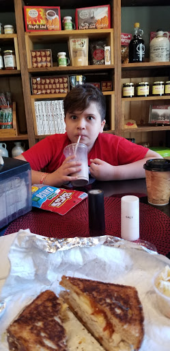 Restaurant «Cones Point General Store», reviews and photos, 3816 VT-30, Poultney, VT 05764, USA